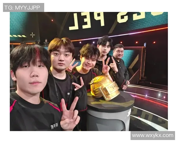 和平精英深度解析JDG战队在S15LOL中路突破的策略与战术